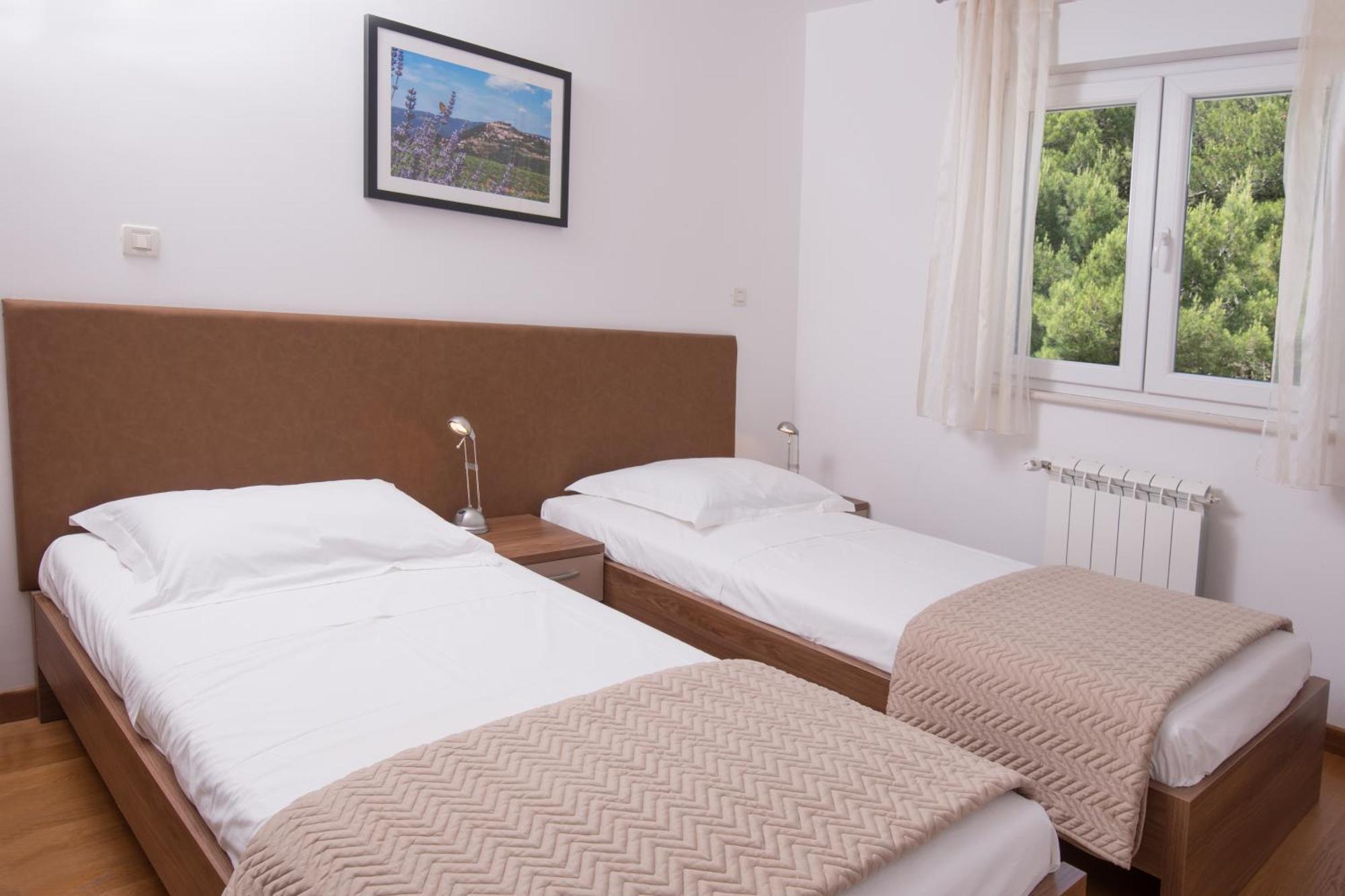 Villa Lumare - 100M From The Sea Pula
